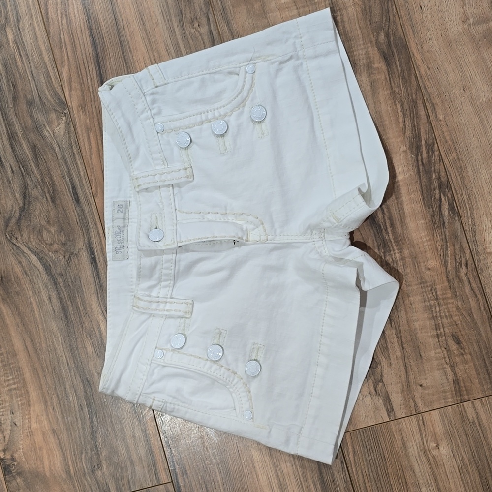 Miss me shorts size 26